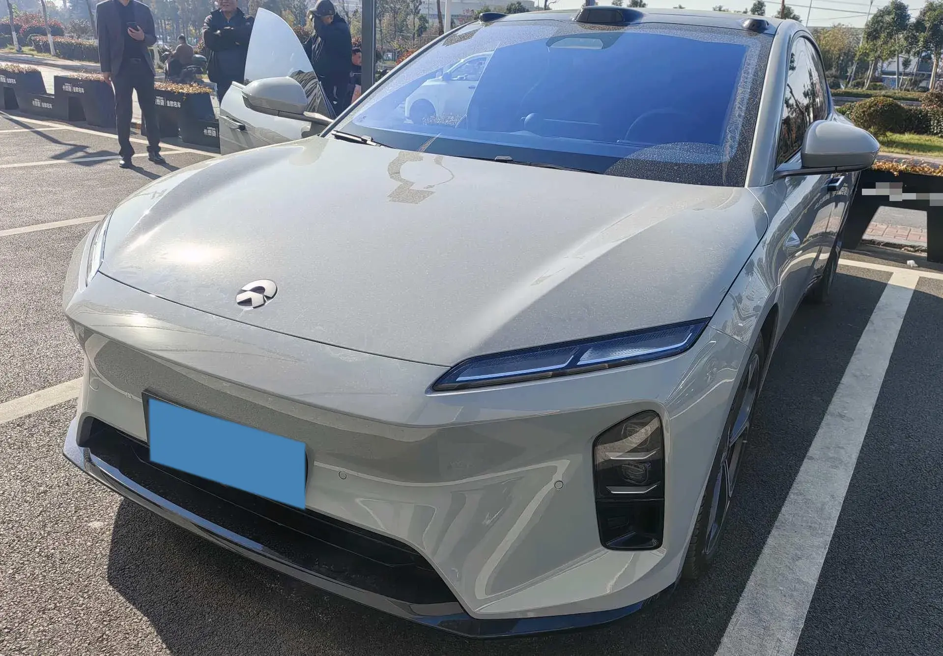 2024 NIO ET5T view 1