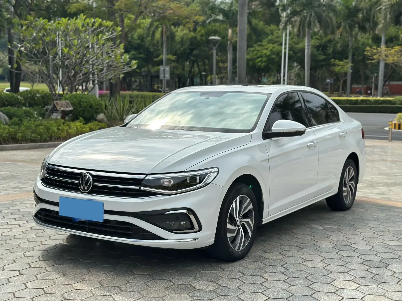 2023 VOLKSWAGEN BORA view 1