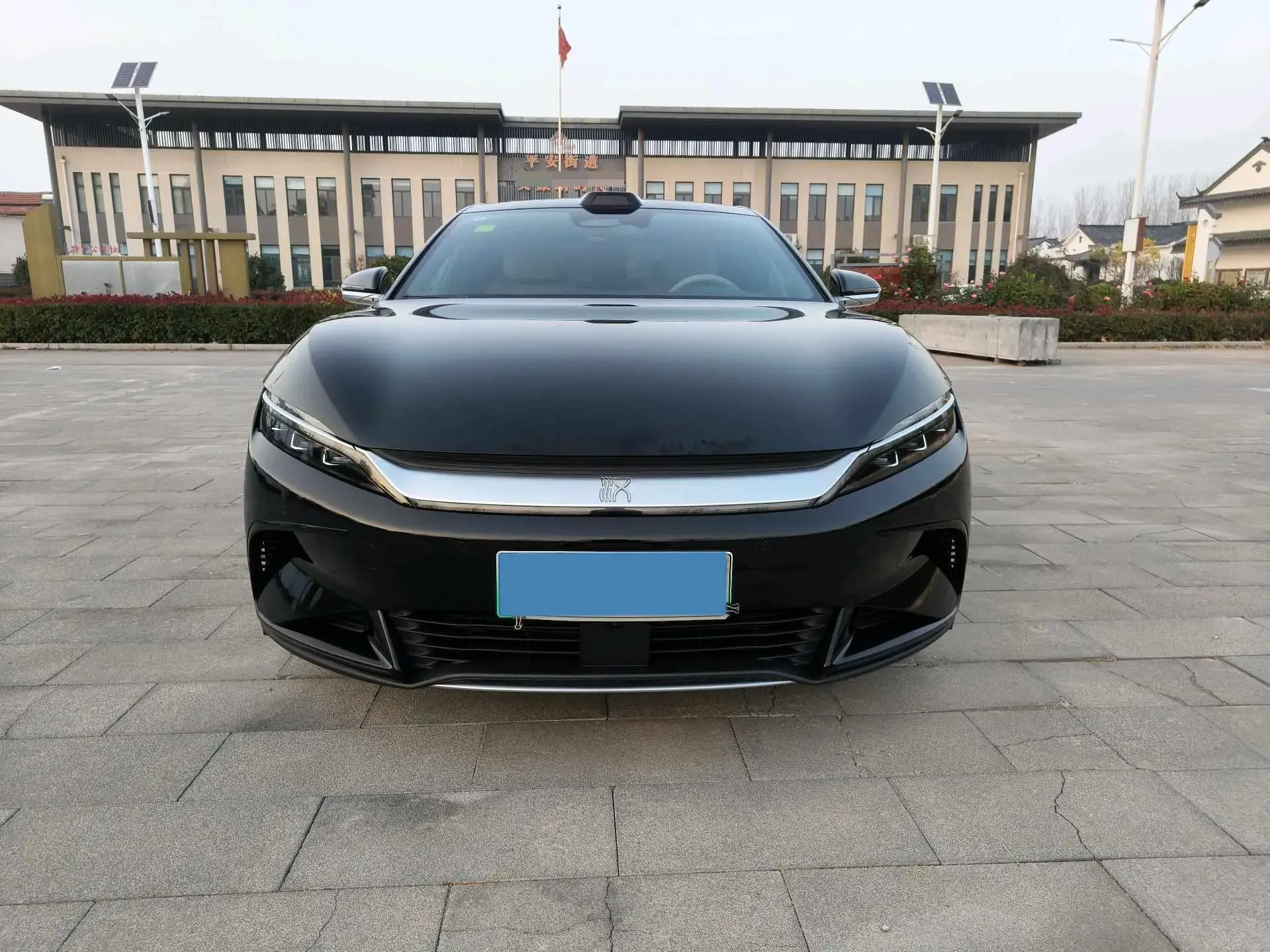 2025 BYD HAN thumbnail 2