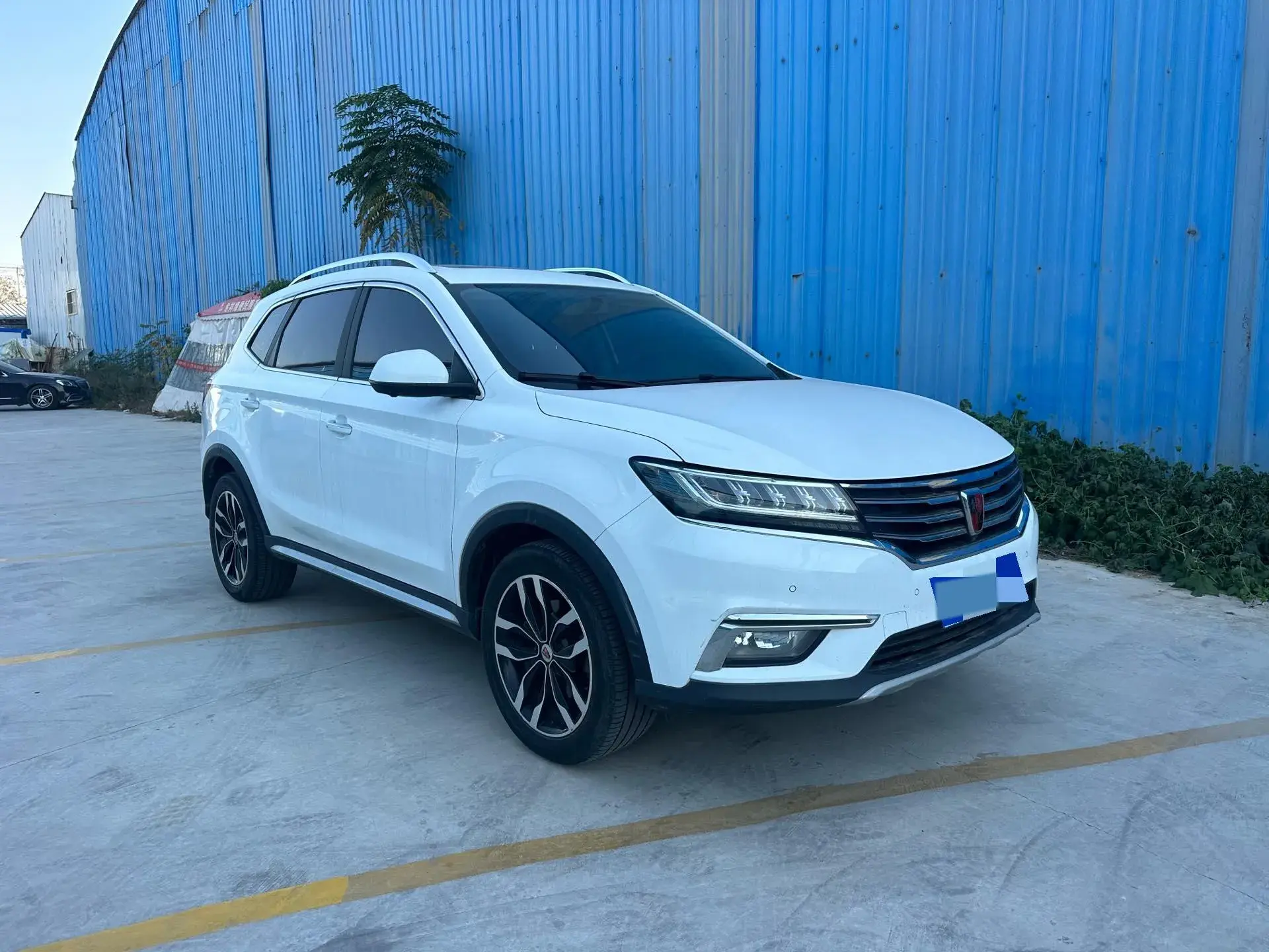 2018 MG HS thumbnail 3