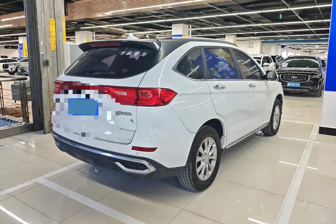 2021 HAVAL M6 thumbnail 2