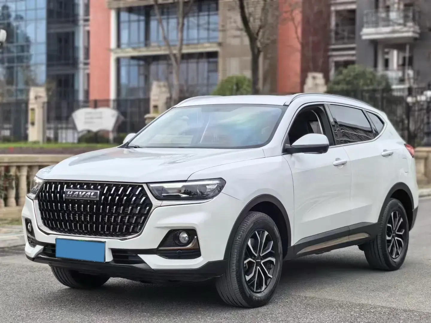 2023 HAVAL H6 view 1