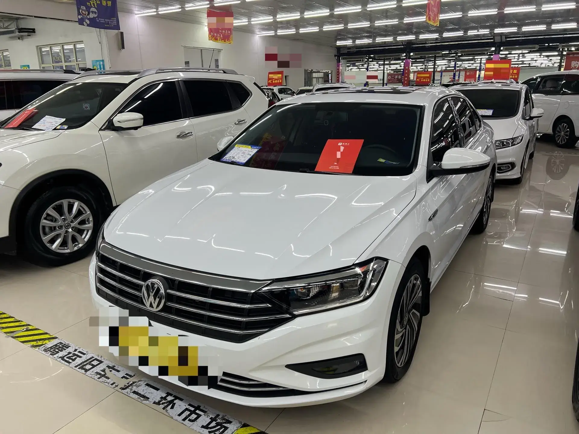 2021 VOLKSWAGEN SAGITAR view 1