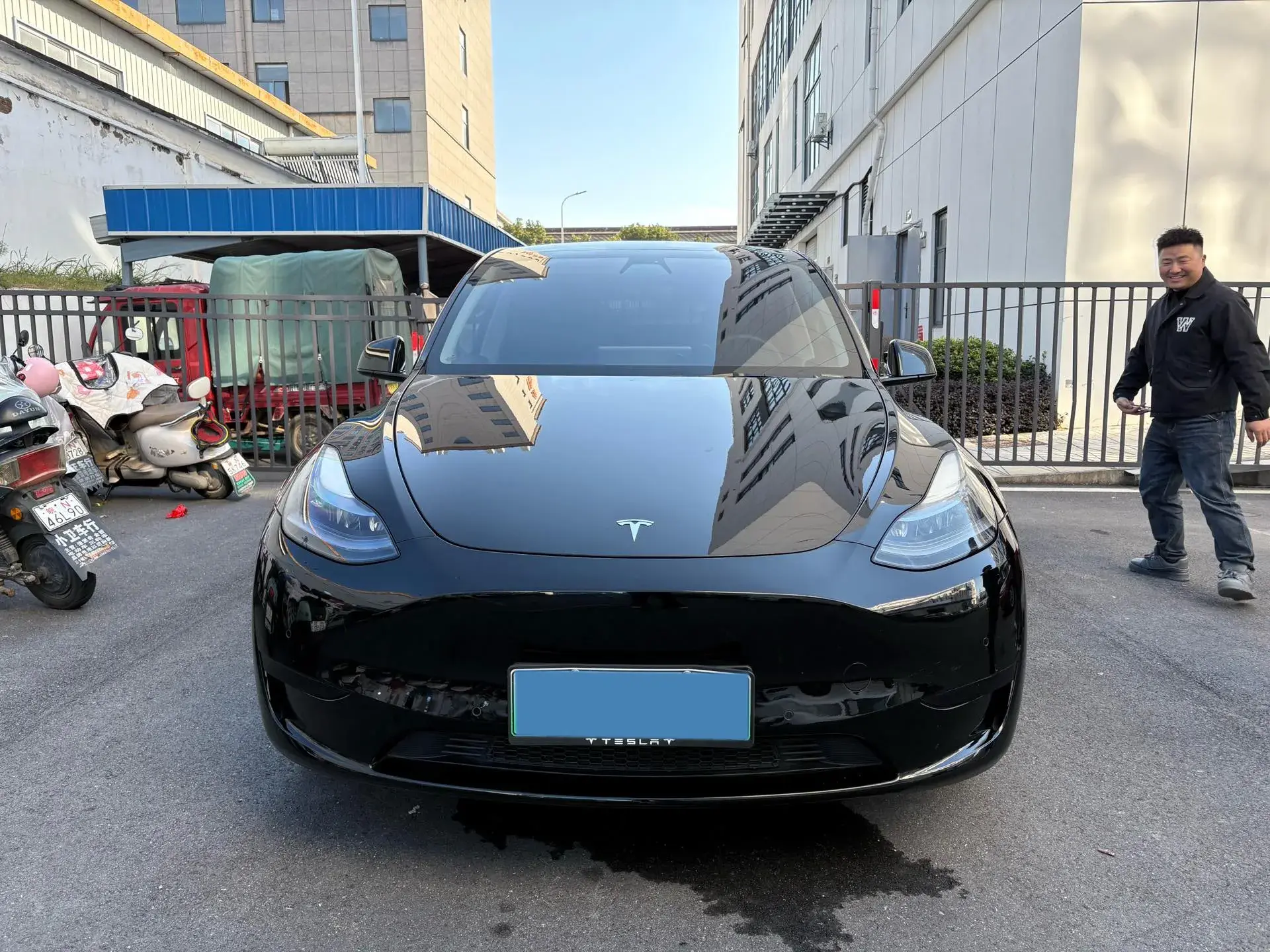 2022 TESLA MODEL thumbnail 2