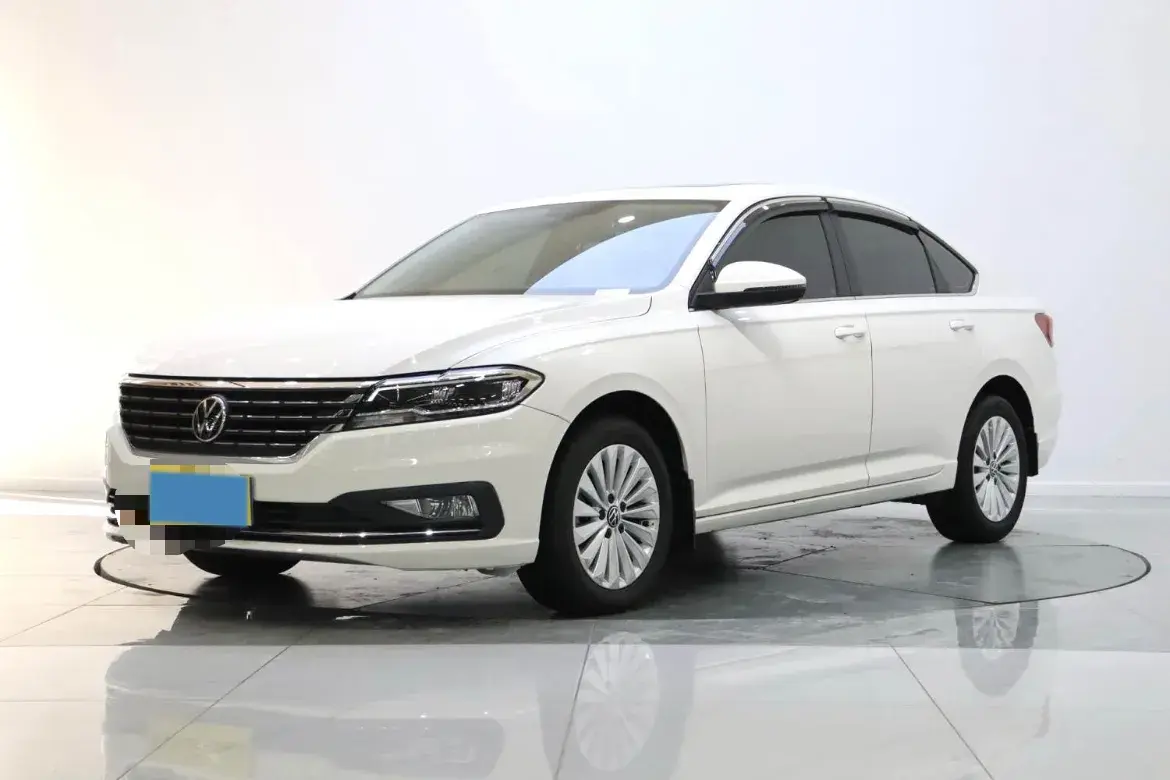 2022 VOLKSWAGEN LAVIDA view 1