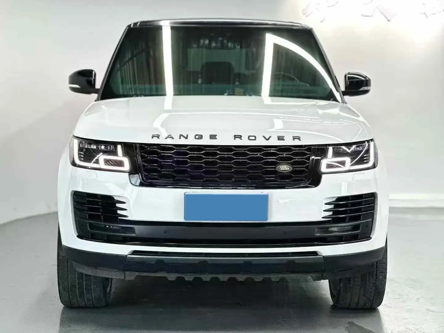 2018 LAND ROVER thumbnail 2
