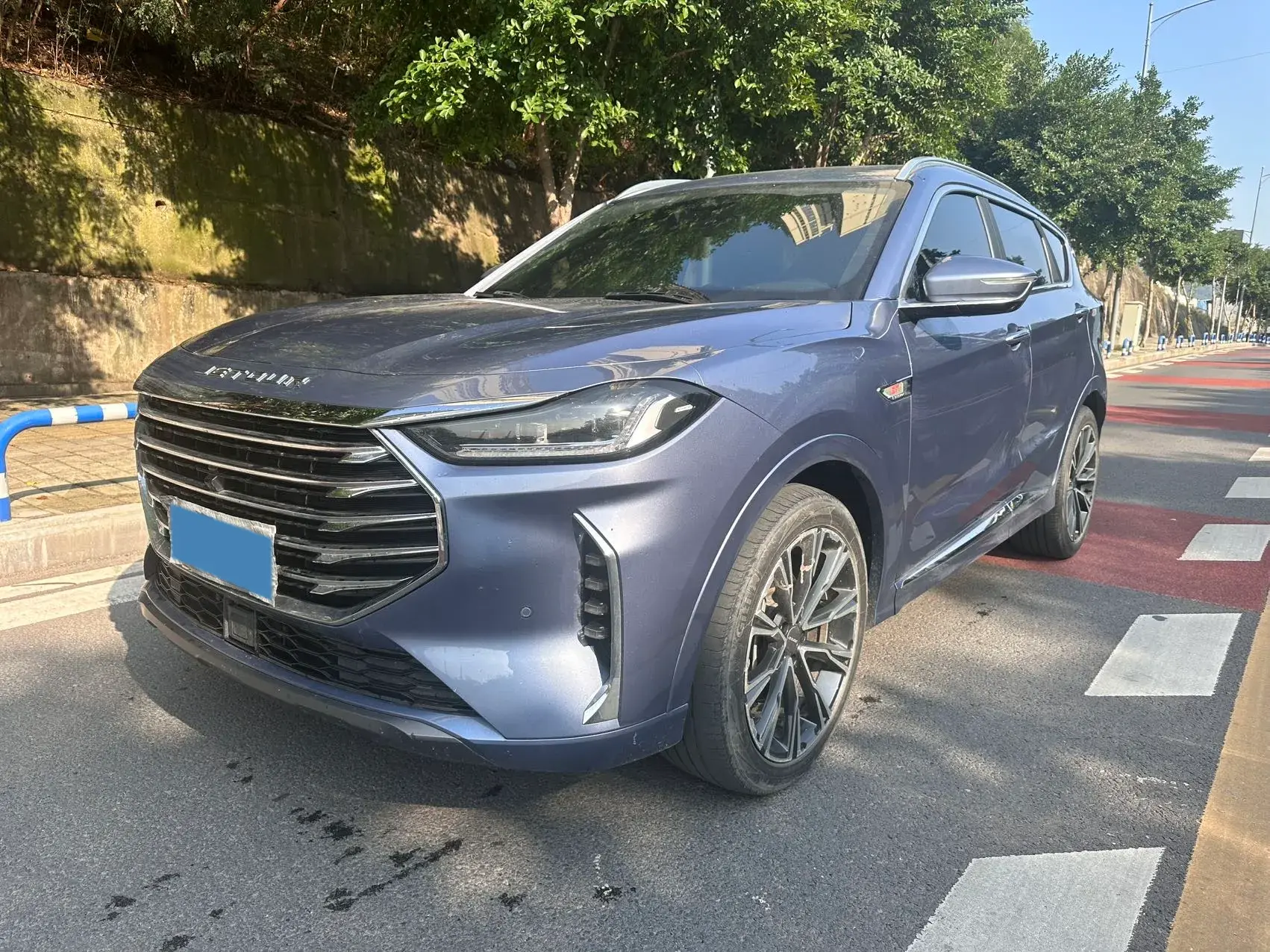 2021 JETOUR X70 view 1