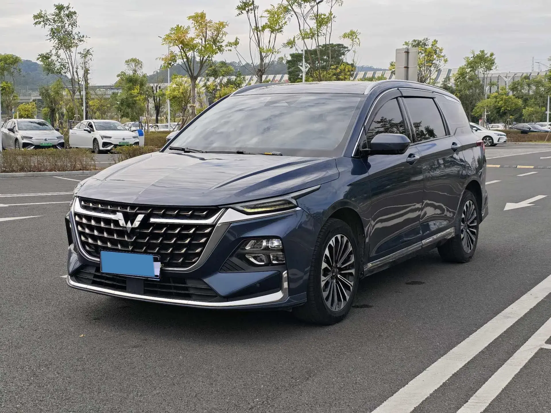 2023 WULING KAIJIE view 1