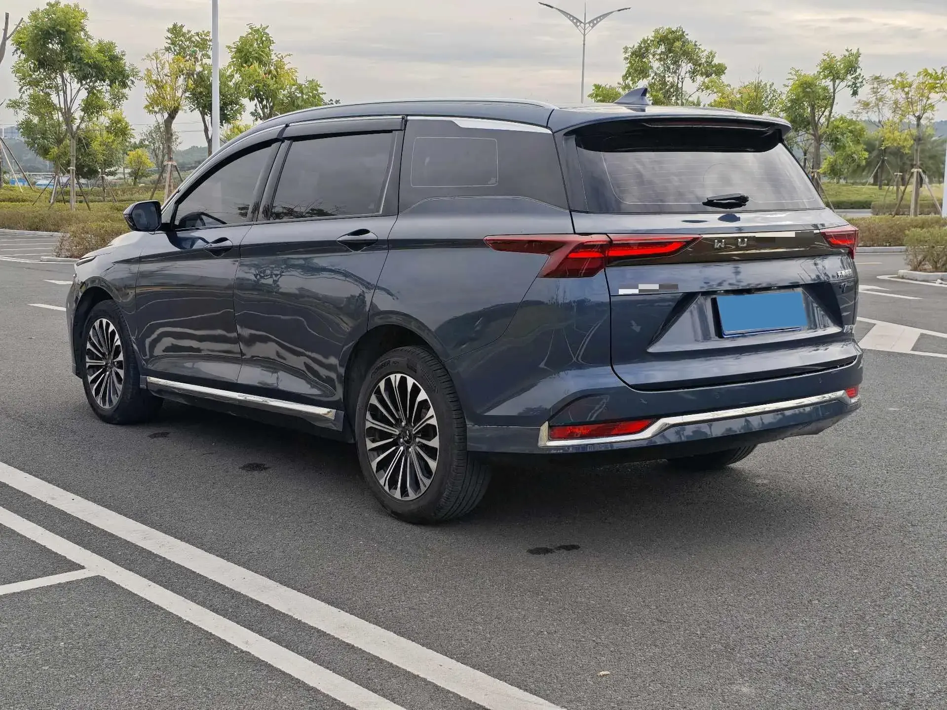 2023 WULING KAIJIE thumbnail 4