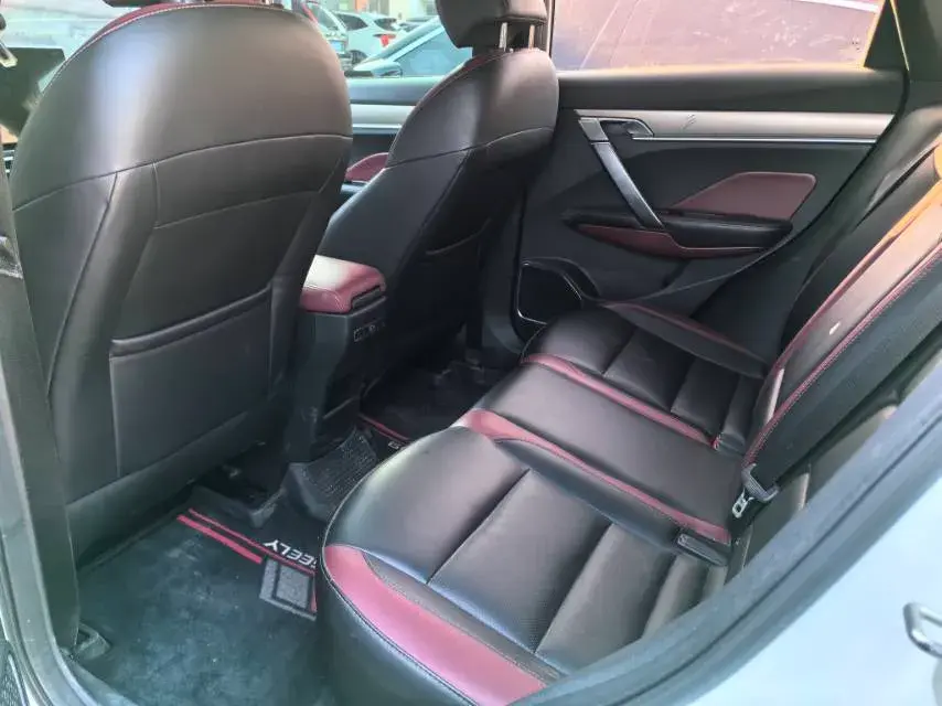 2019 GEELY COOLRAY thumbnail 4