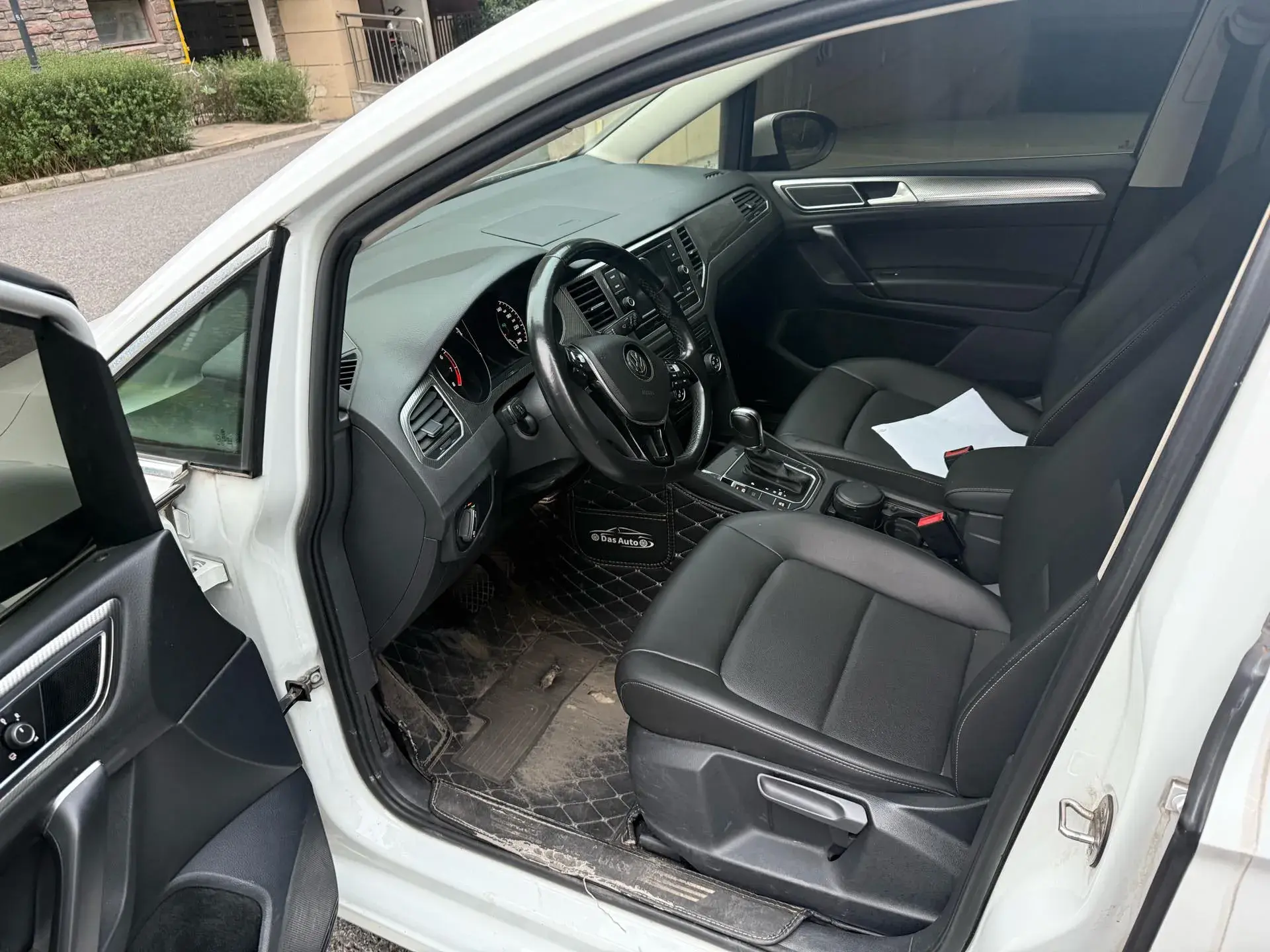 2019 VOLKSWAGEN GOLF thumbnail 4