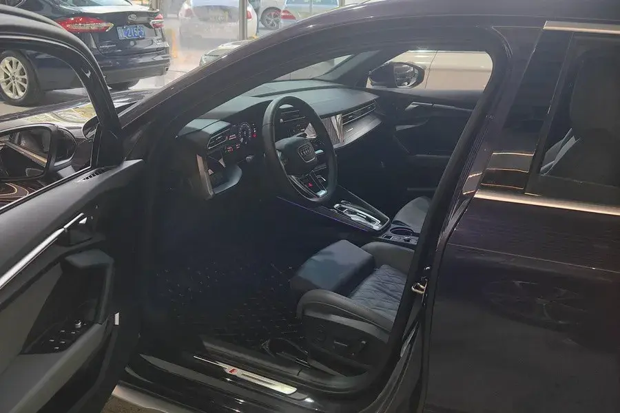 2025 AUDI A3 thumbnail 4