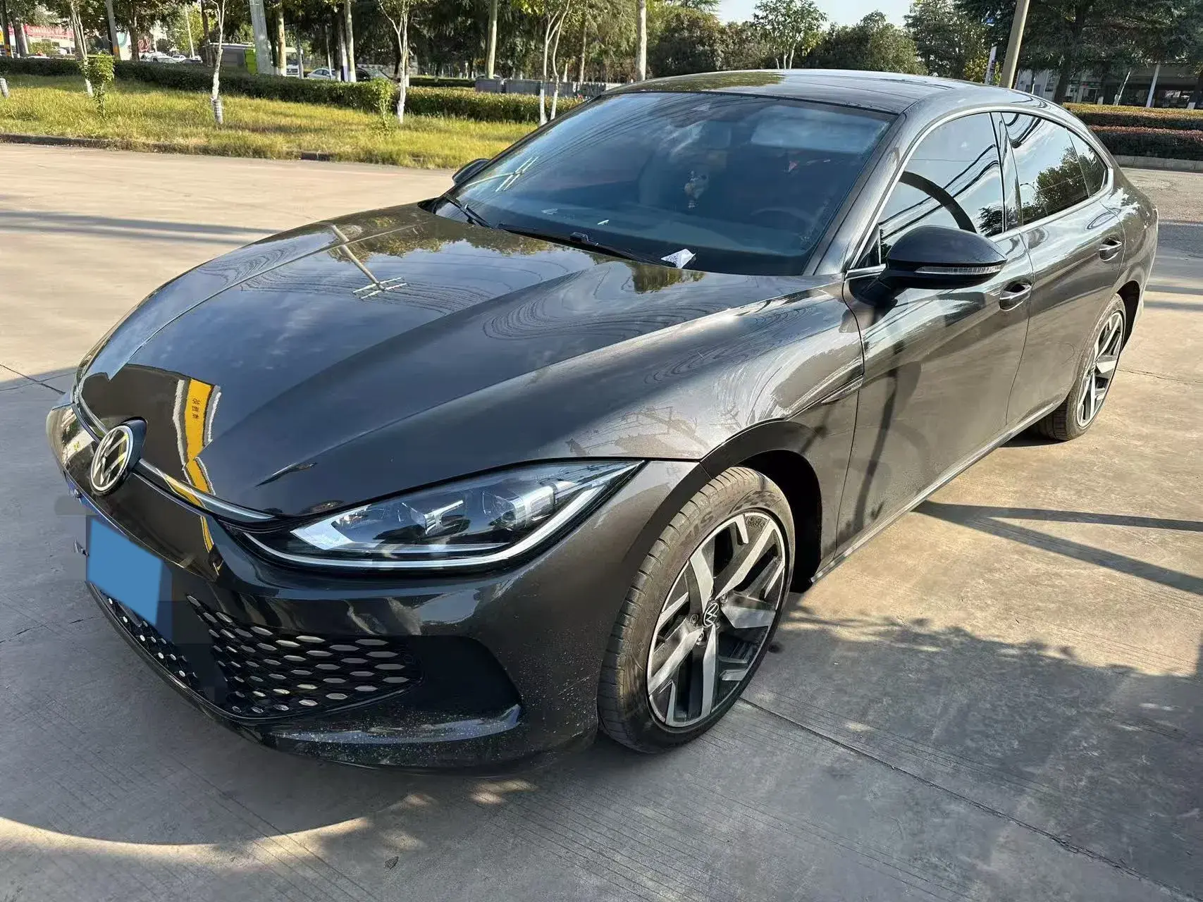 2023 VOLKSWAGEN LAMANDO view 1