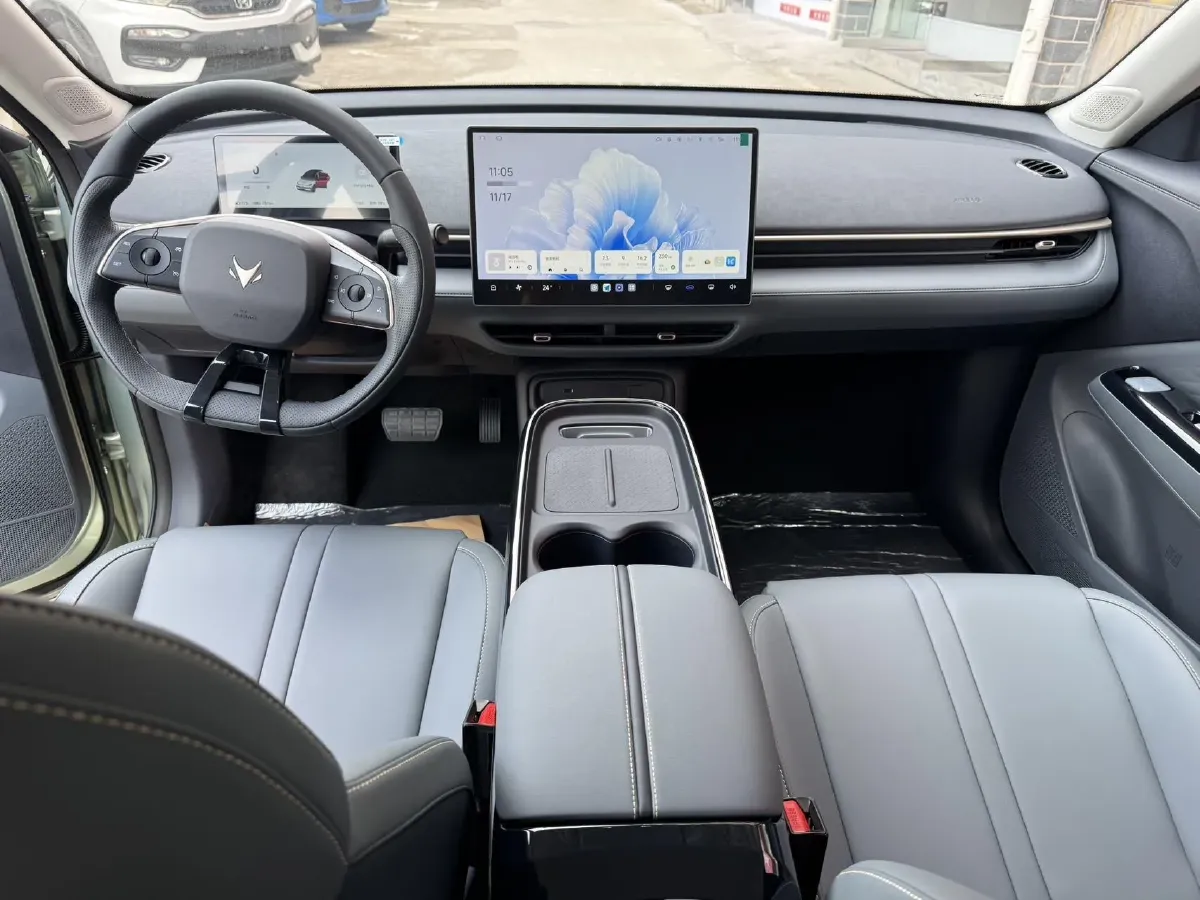 2025 ARCFOX T1 BEV,autocango,china used car exporter,china ev exporter,chinese used car exporter,chinese used ev exporter