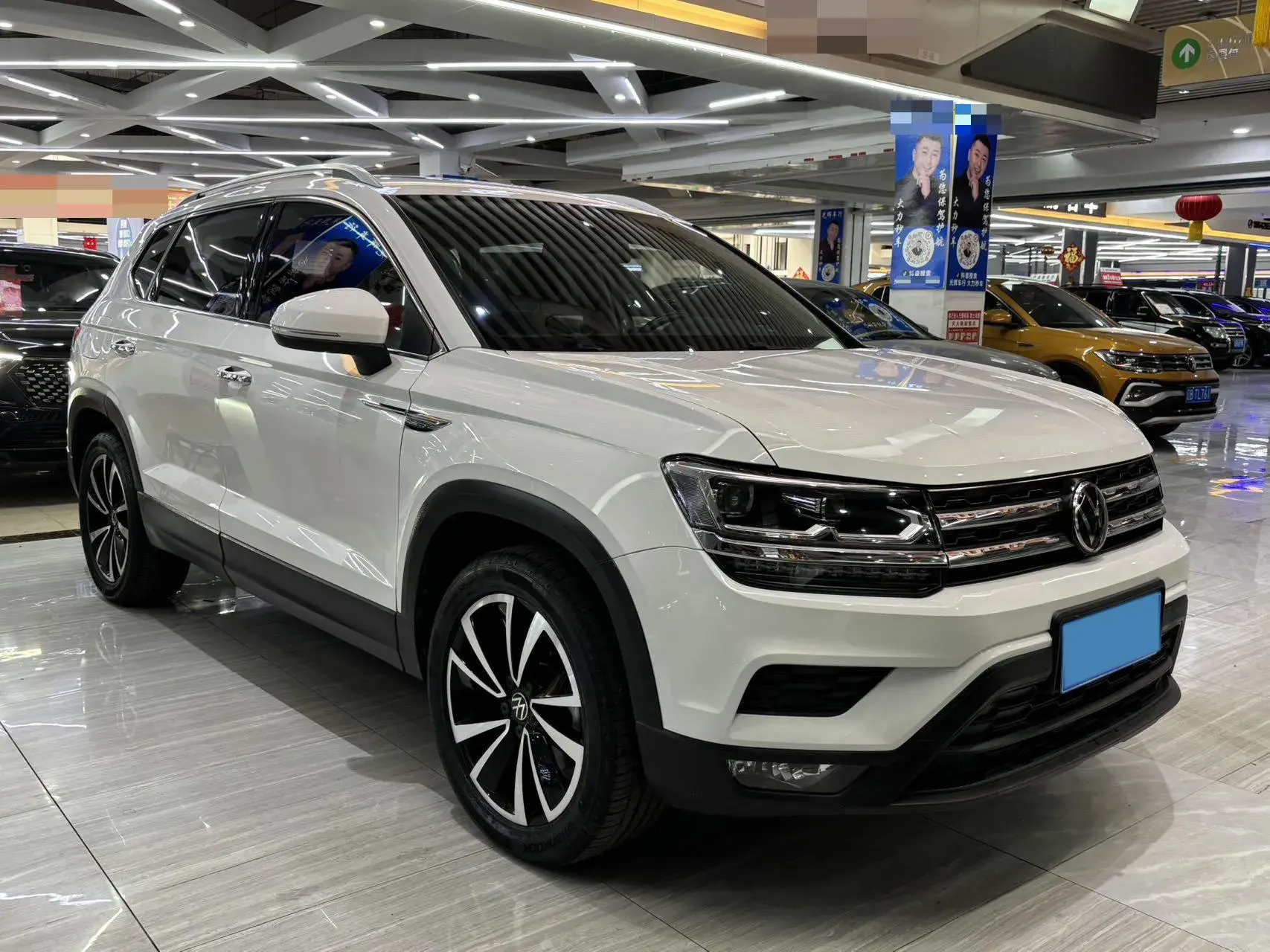 2021 VOLKSWAGEN THARU thumbnail 3