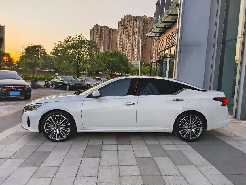 2022 NISSAN TEANA thumbnail 3
