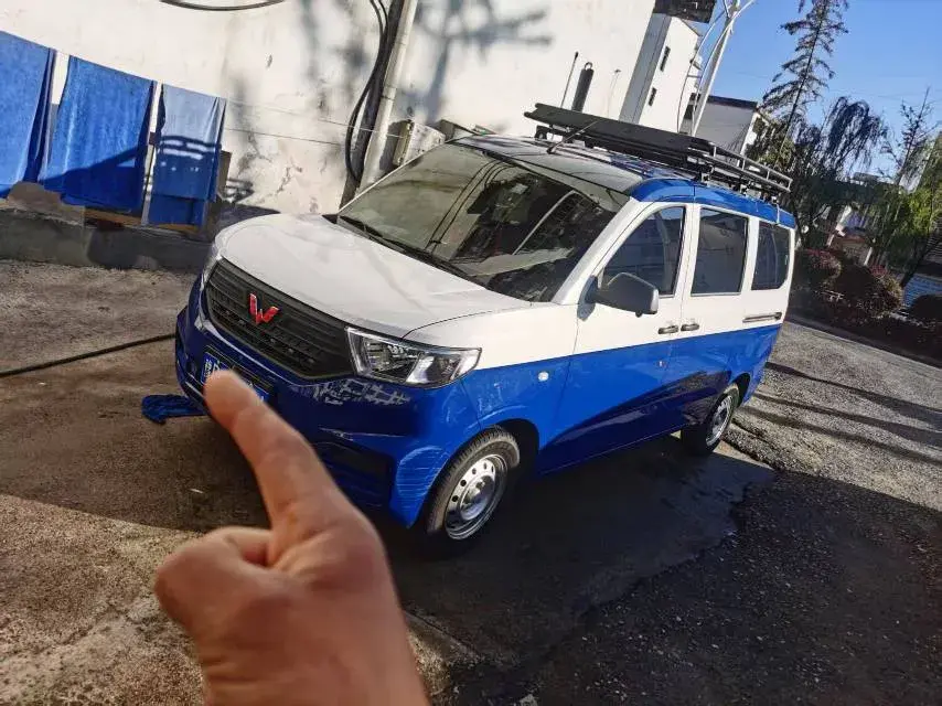 2022 WULING HONGGUANG view 1