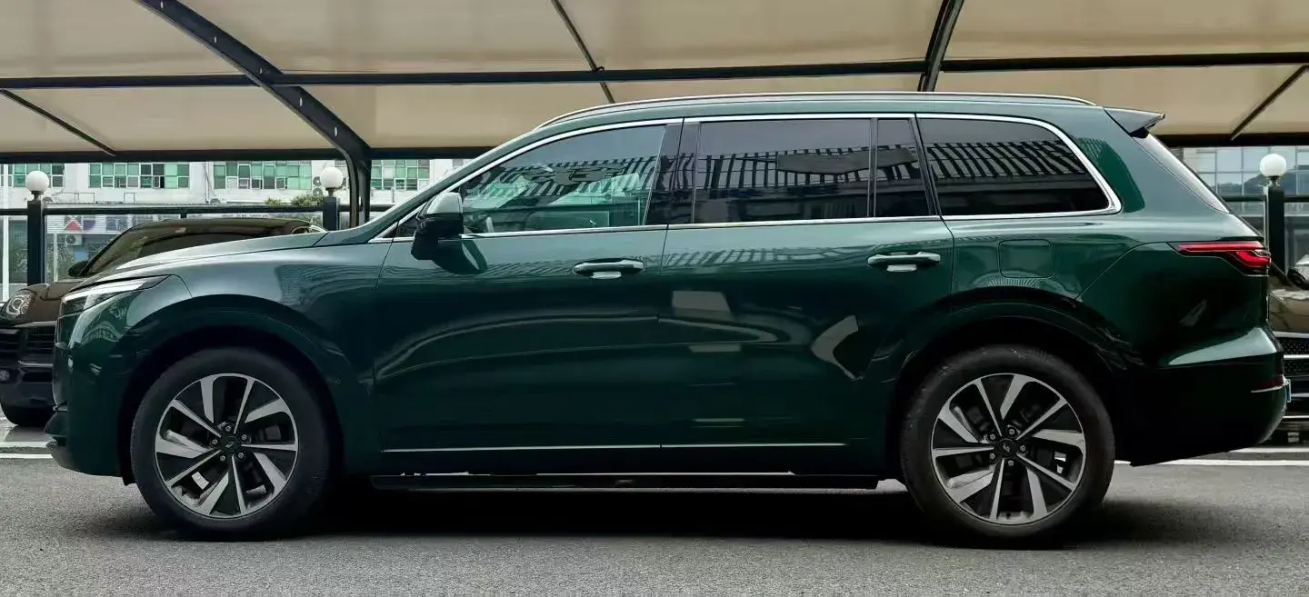 2021 LI ONE thumbnail 4