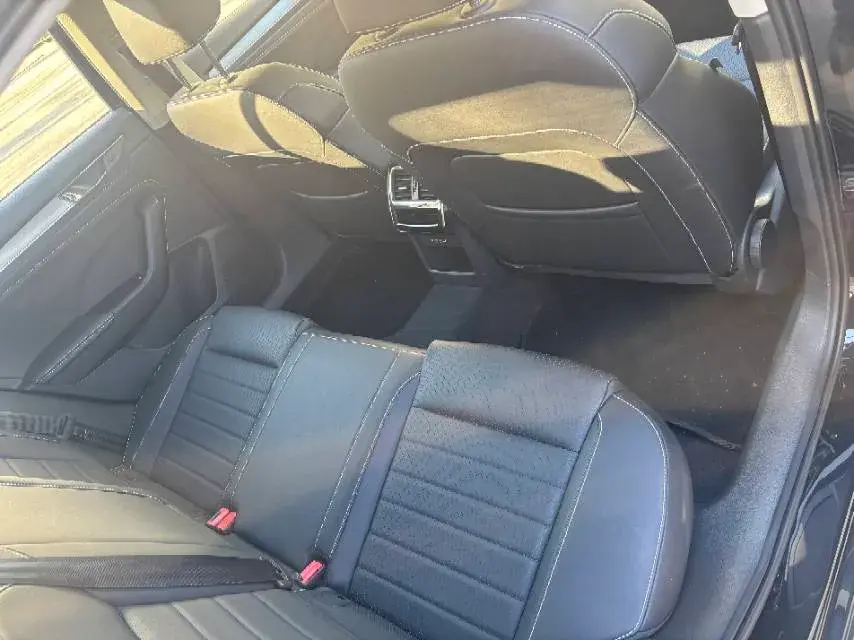 2024 SKODA SUPERB thumbnail 4