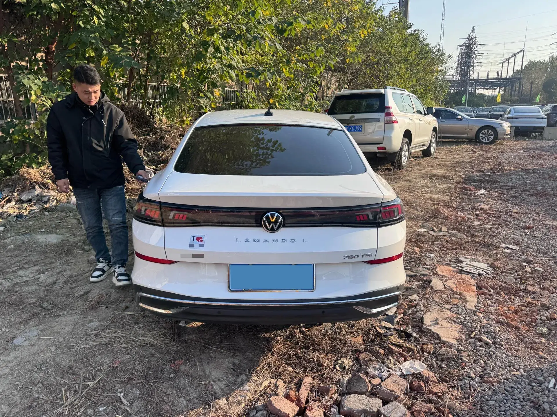 2022 VOLKSWAGEN LAMANDO thumbnail 4