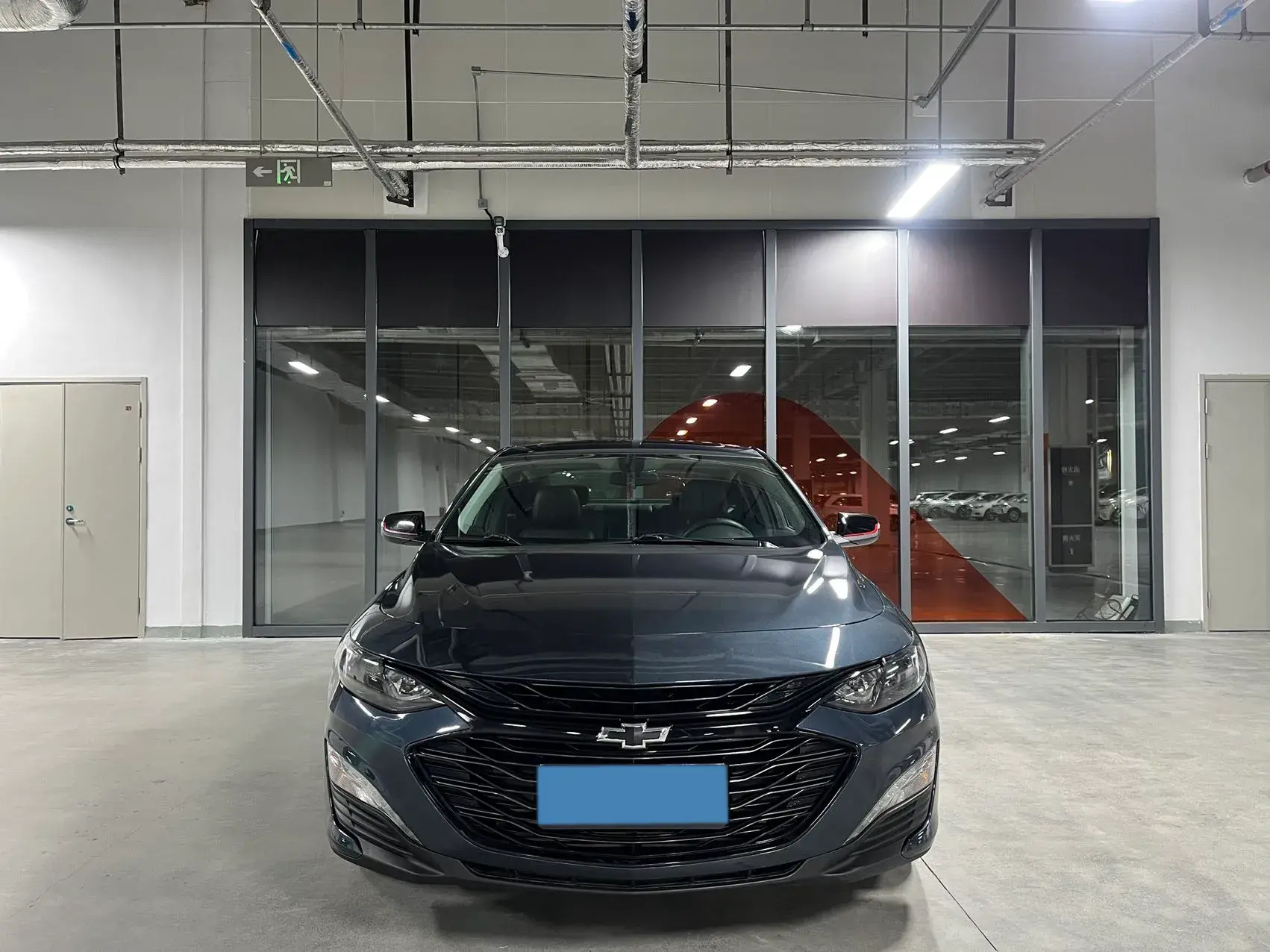 2019 CHEVROLET MALIBU thumbnail 2