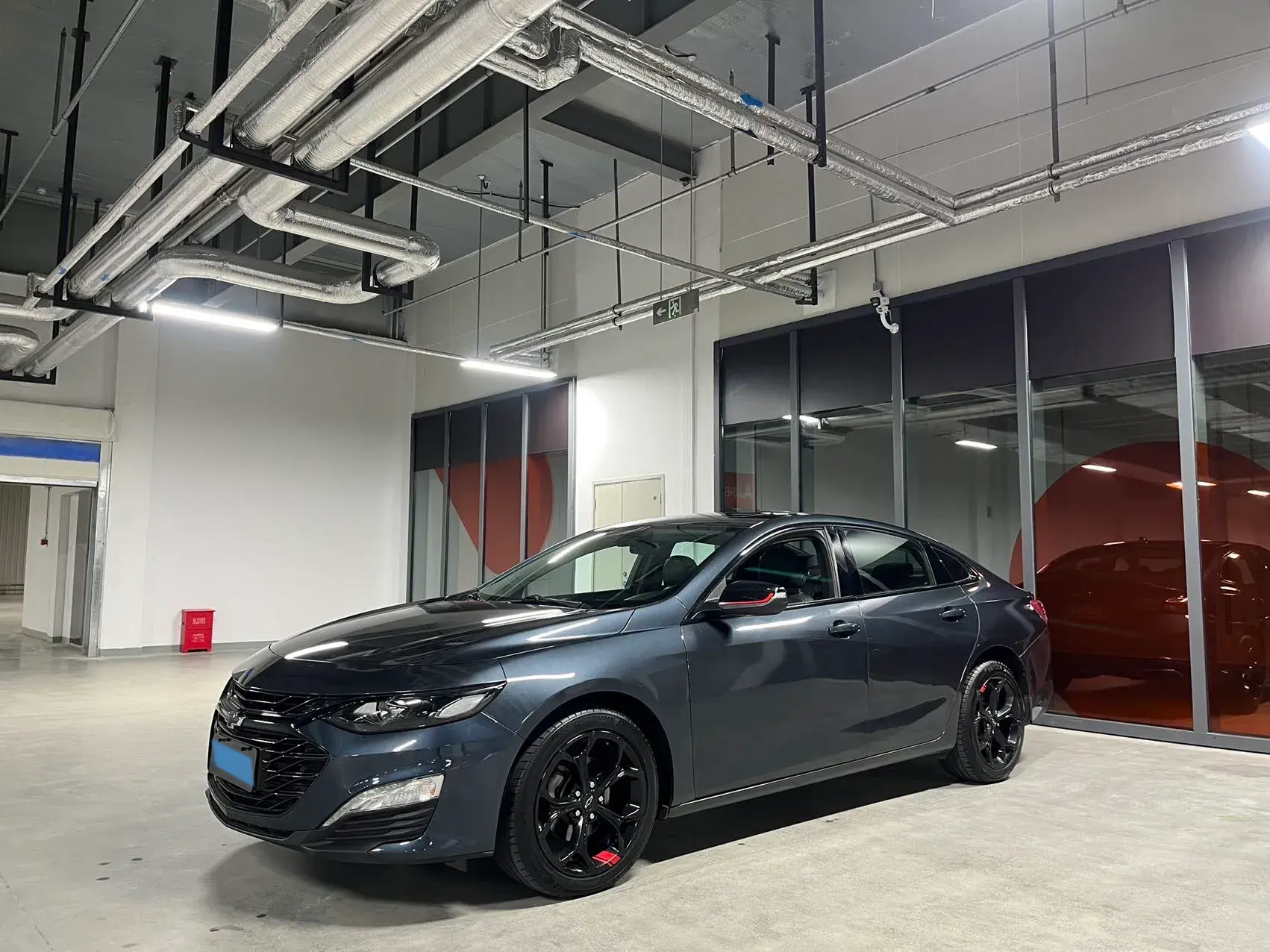 2019 CHEVROLET MALIBU view 1