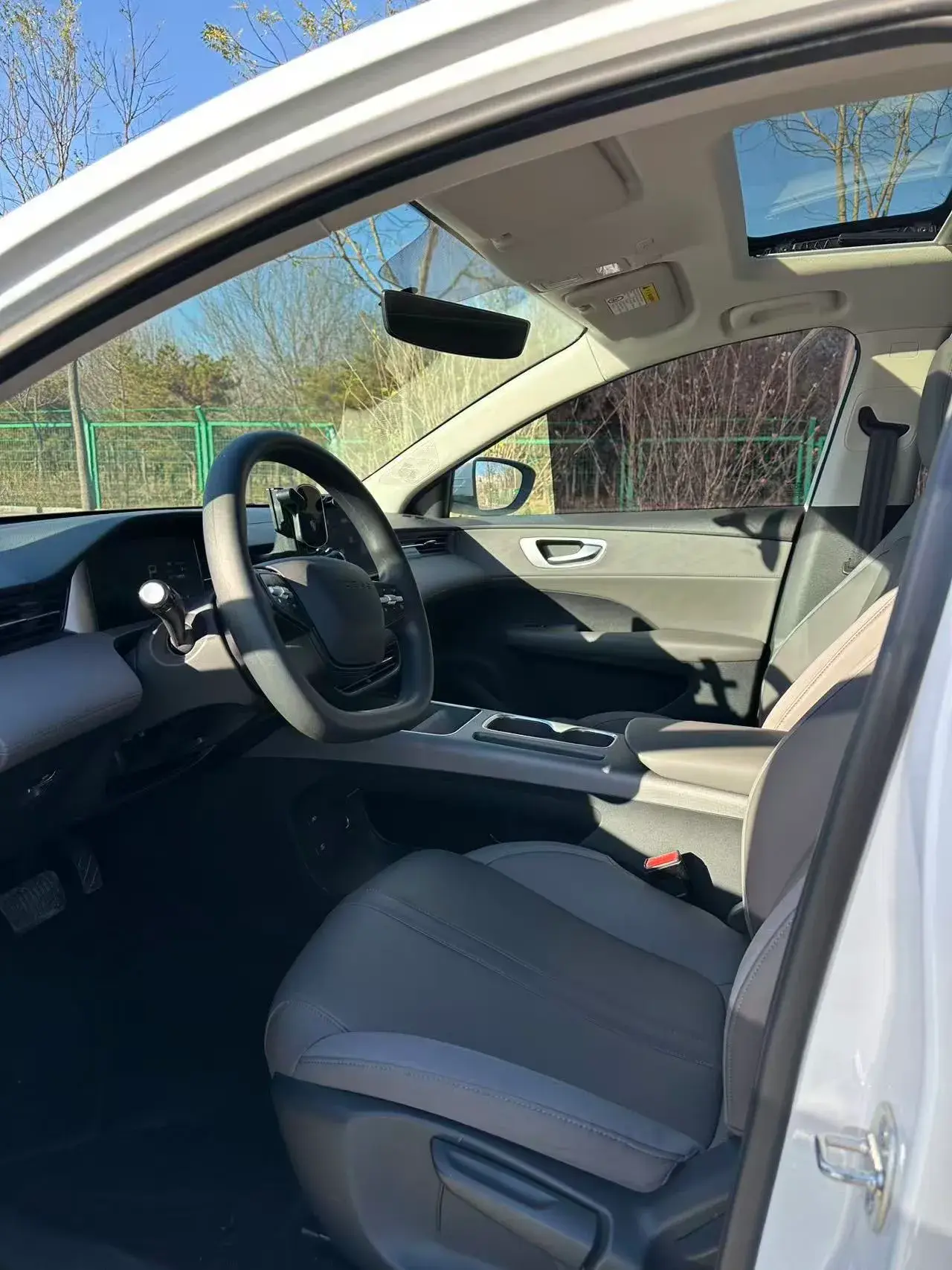 2025 ROEWE D6 thumbnail 4