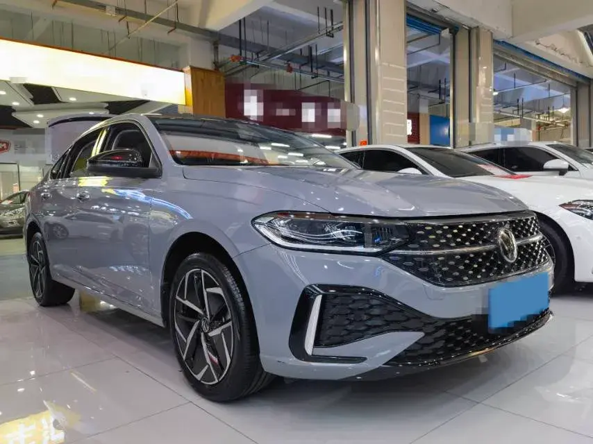 2023 VOLKSWAGEN LAVIDA thumbnail 3