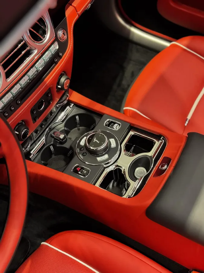 2018 Rolls-Royce Dawn 6.6T 571HP V12 8AT,autocango,china used car exporter,china ev exporter,chinese used car exporter,chinese used ev exporter