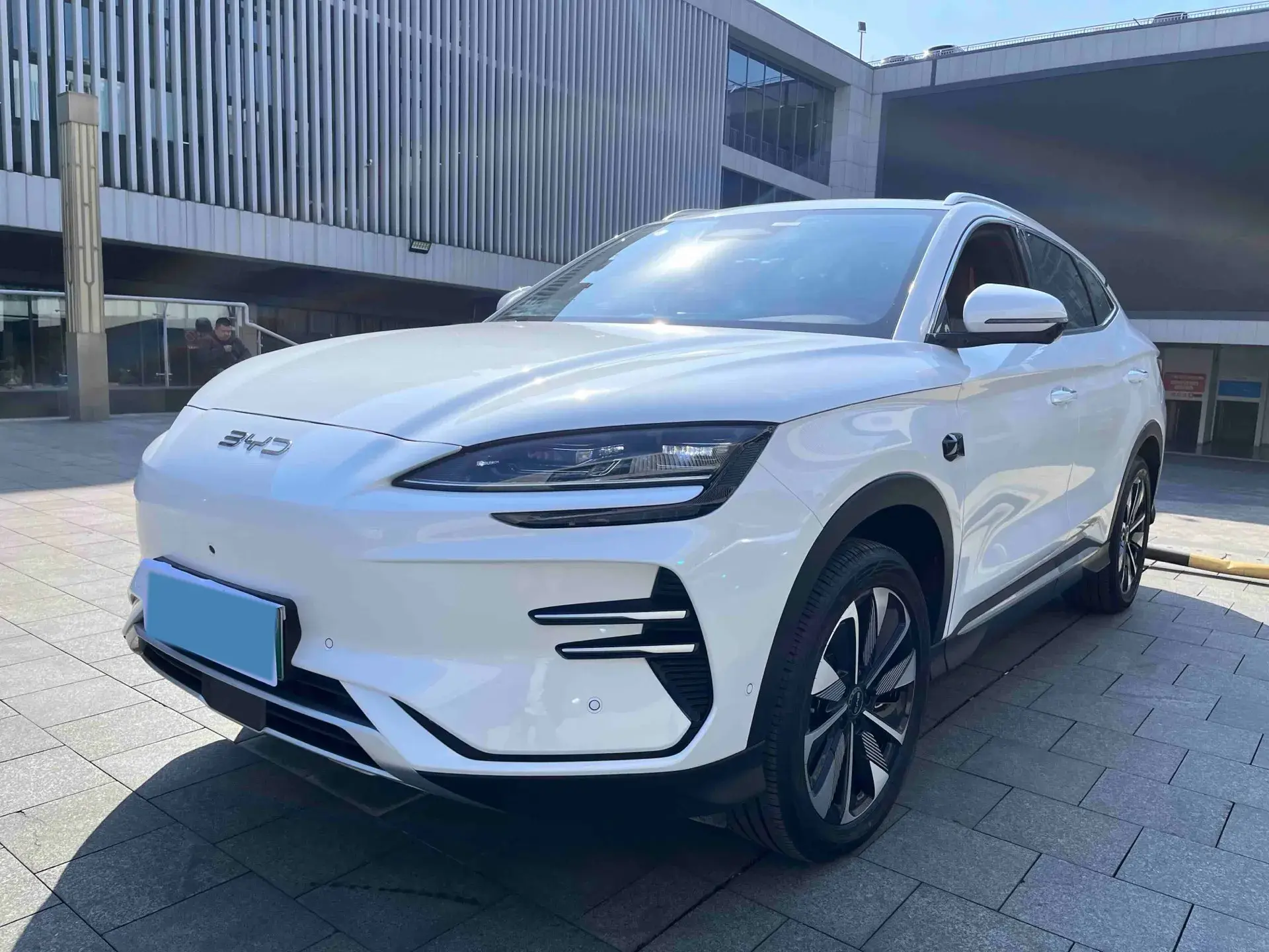 2025 BYD SONG view 1