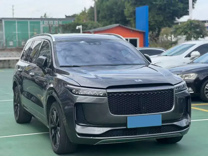 2020 LI ONE thumbnail 2