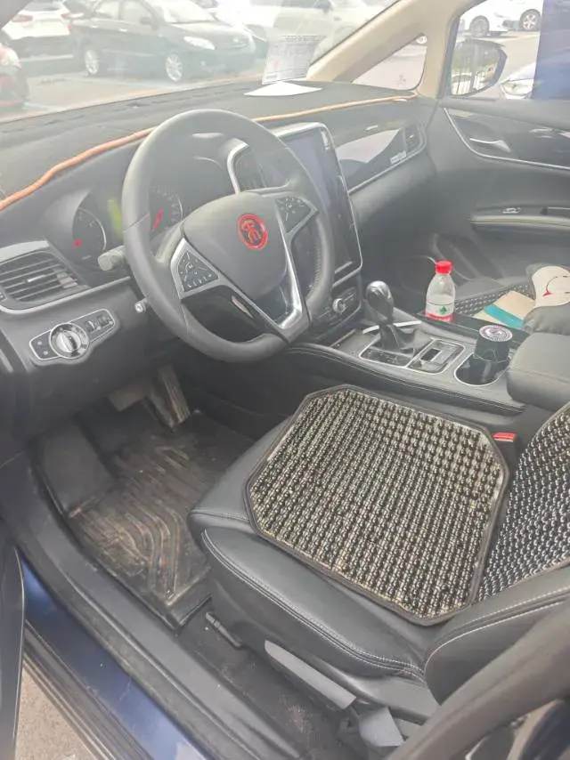 2017 BYD SONG thumbnail 4