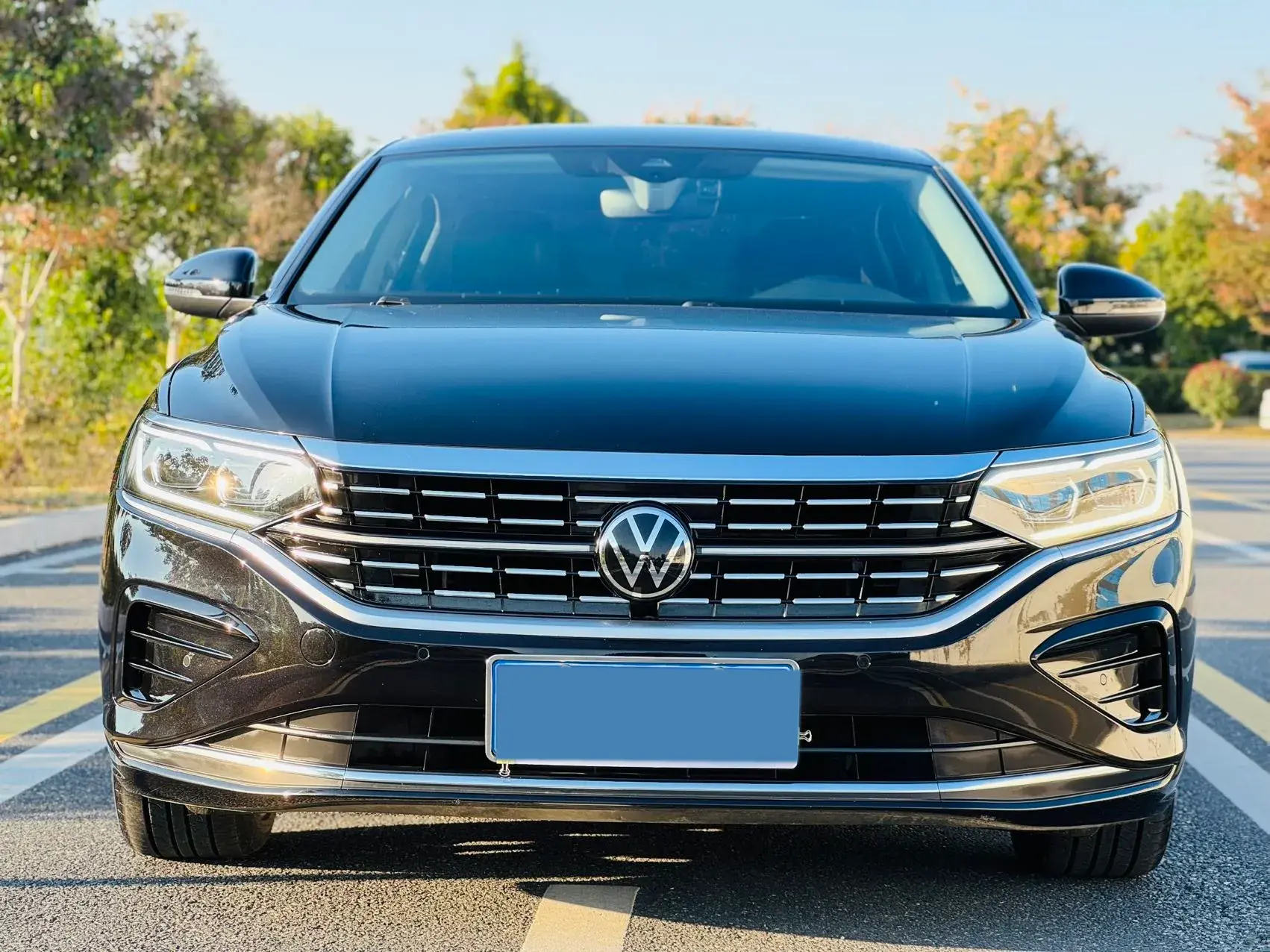 2022 VOLKSWAGEN PASSAT thumbnail 2