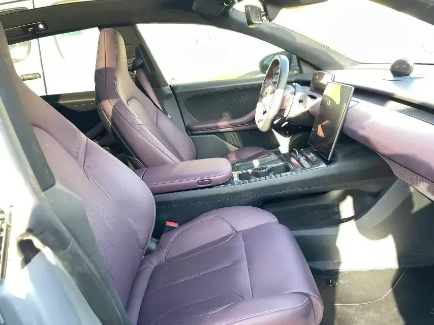 2022 NIO ET5 thumbnail 4