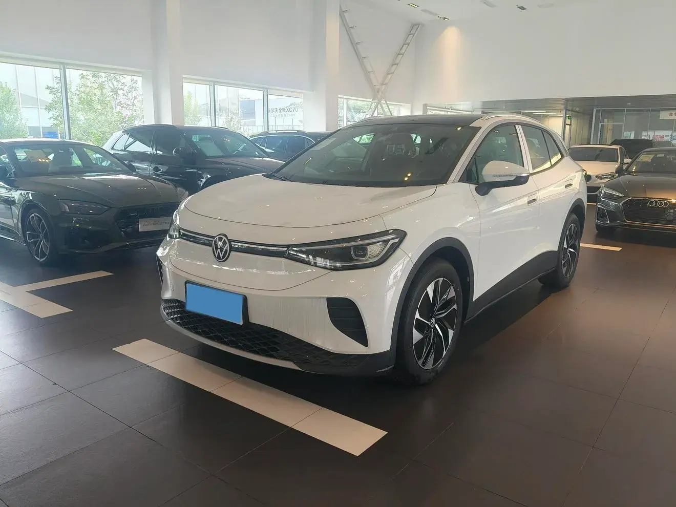 2023 VOLKSWAGEN ID.4 view 1