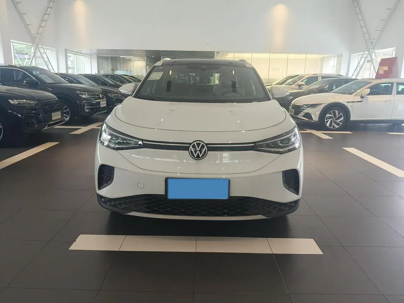 2023 VOLKSWAGEN ID.4 thumbnail 4