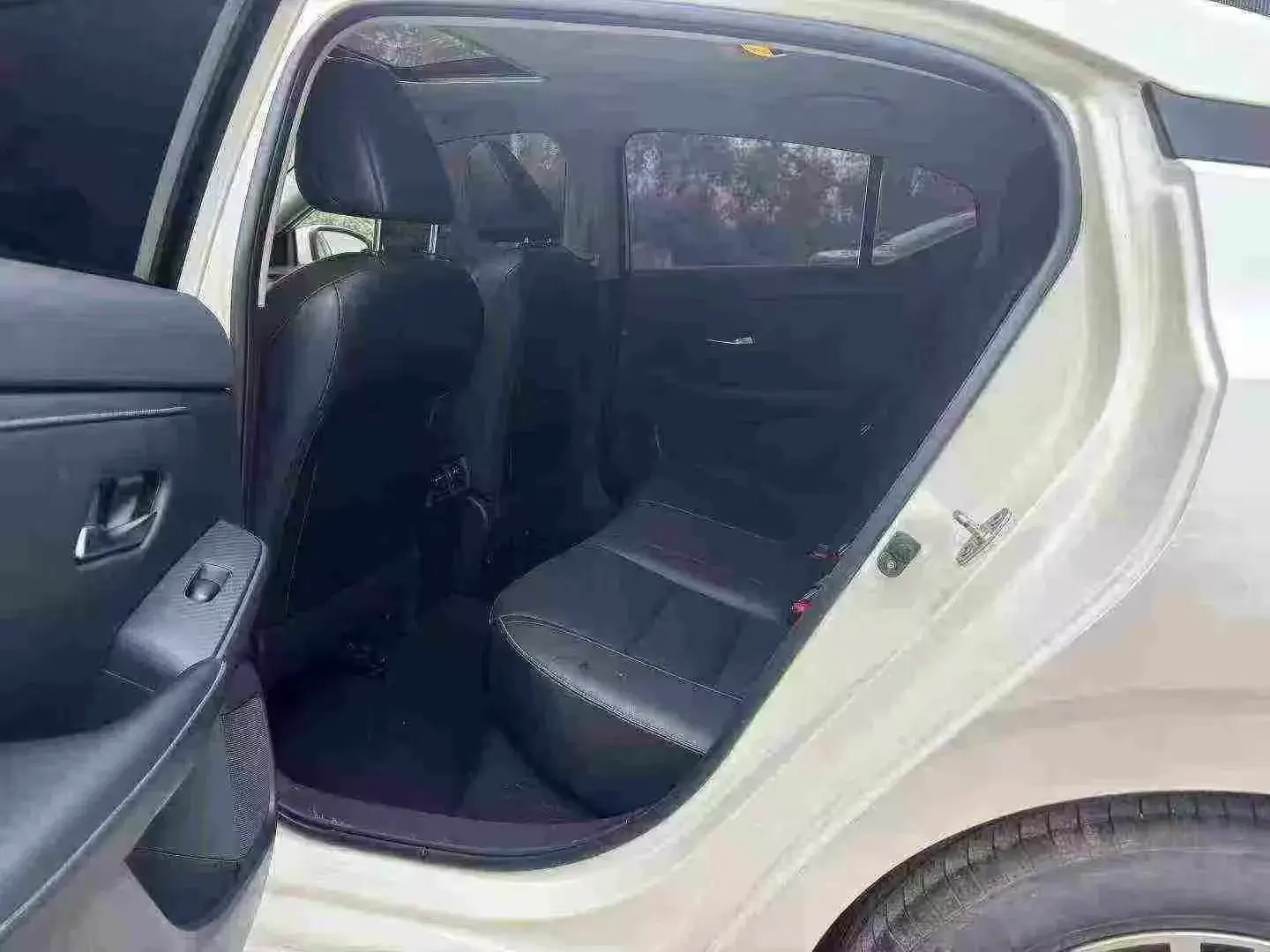 2022 NISSAN SYLPHY thumbnail 3