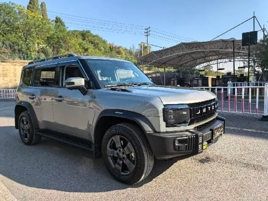 2025 JETOUR TRAVELLER thumbnail 2