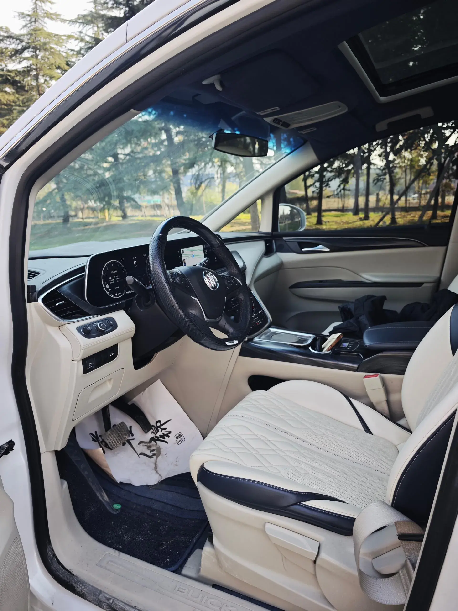 2021 BUICK GL8 thumbnail 3