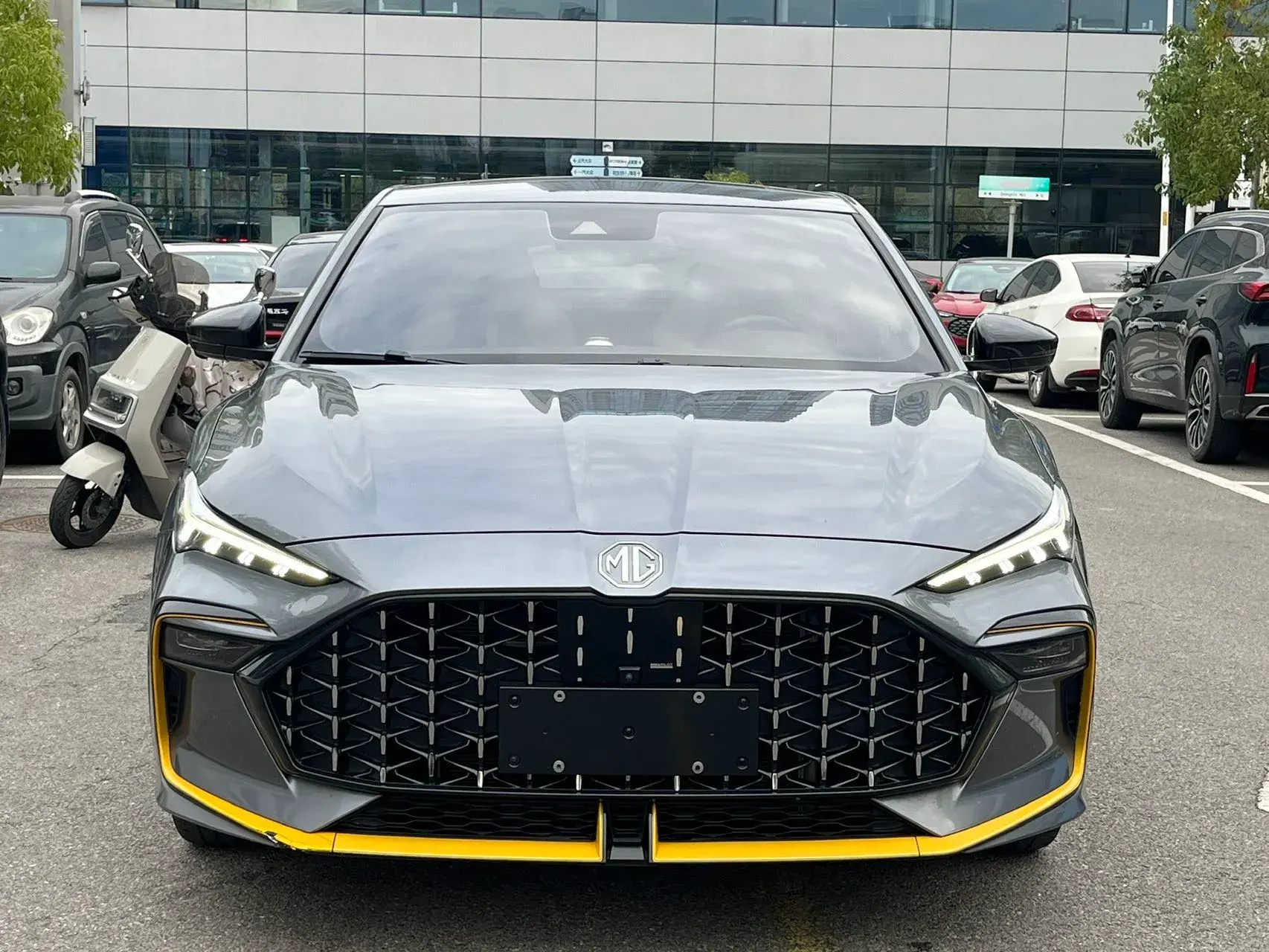 2021 MG MG6 thumbnail 2