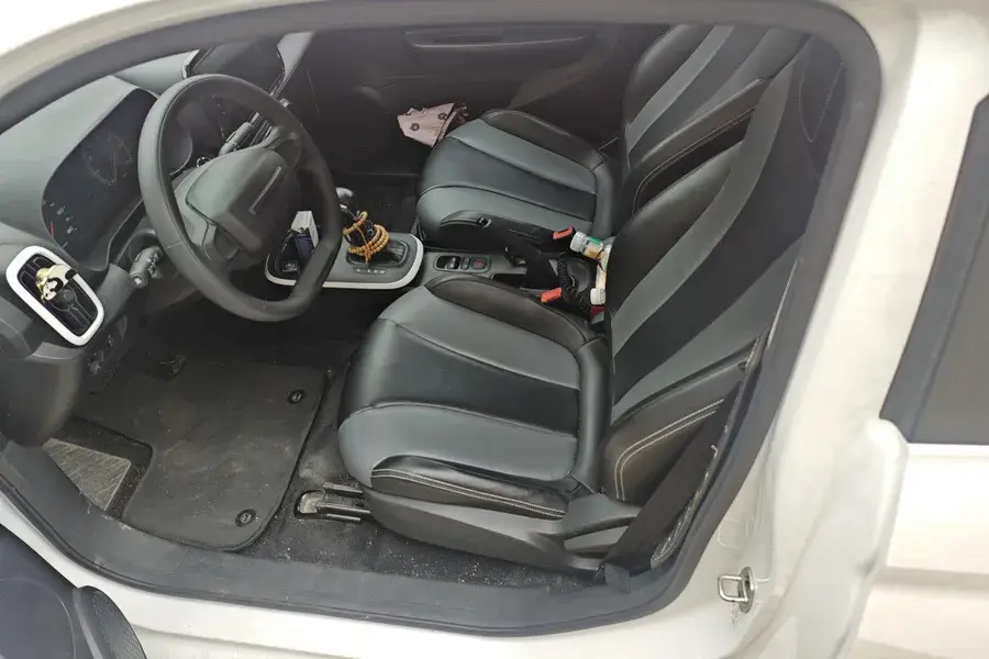 2022 ROEWE CLEVER thumbnail 3