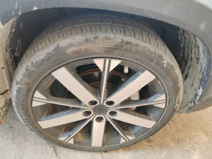 2023 GEELY ICON thumbnail 2