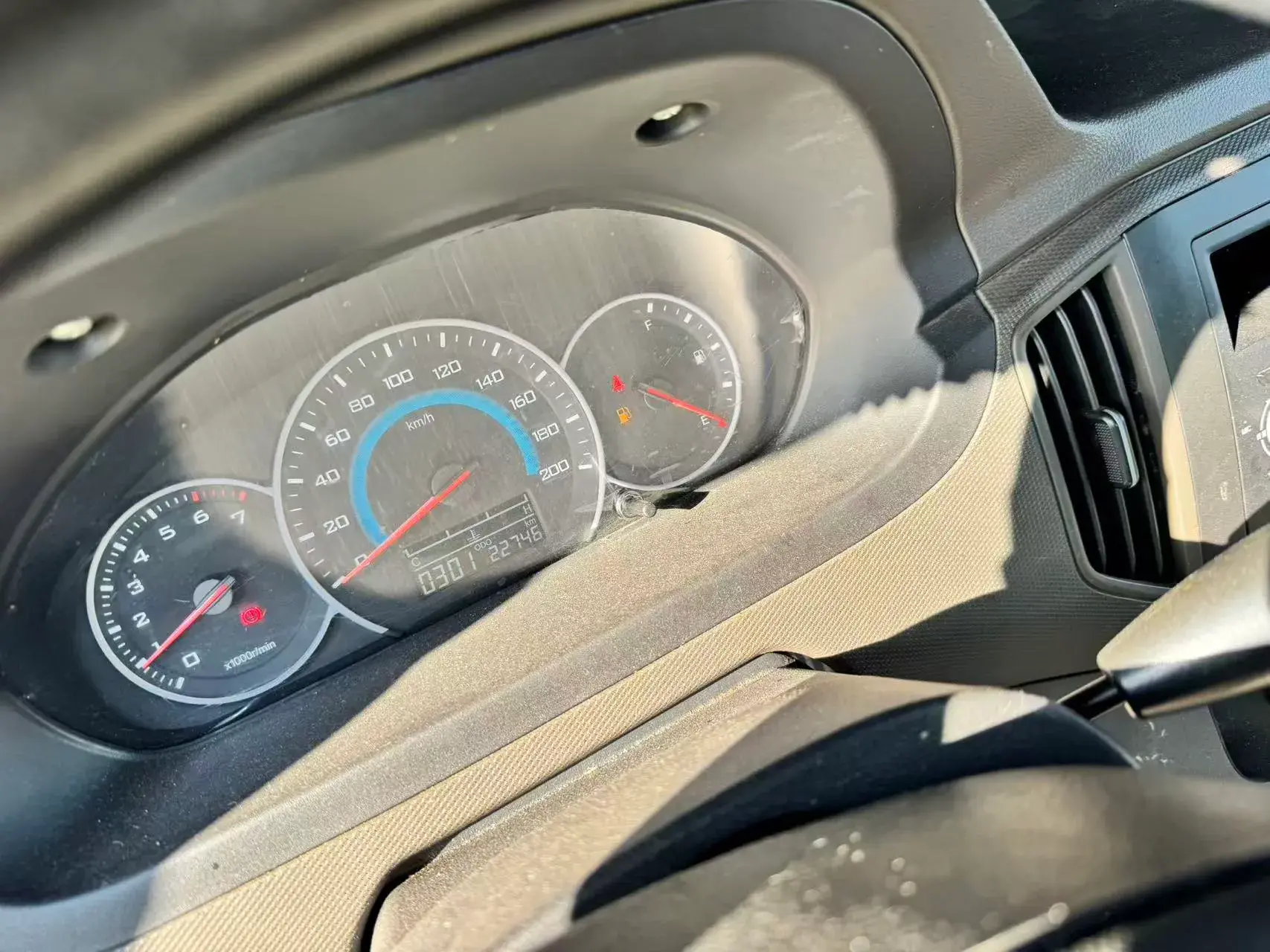 2022 WULING RONGGUANG thumbnail 4