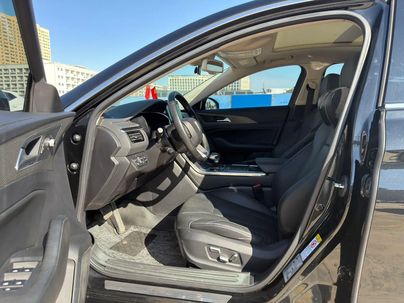 2020 HONGQI H5 thumbnail 4