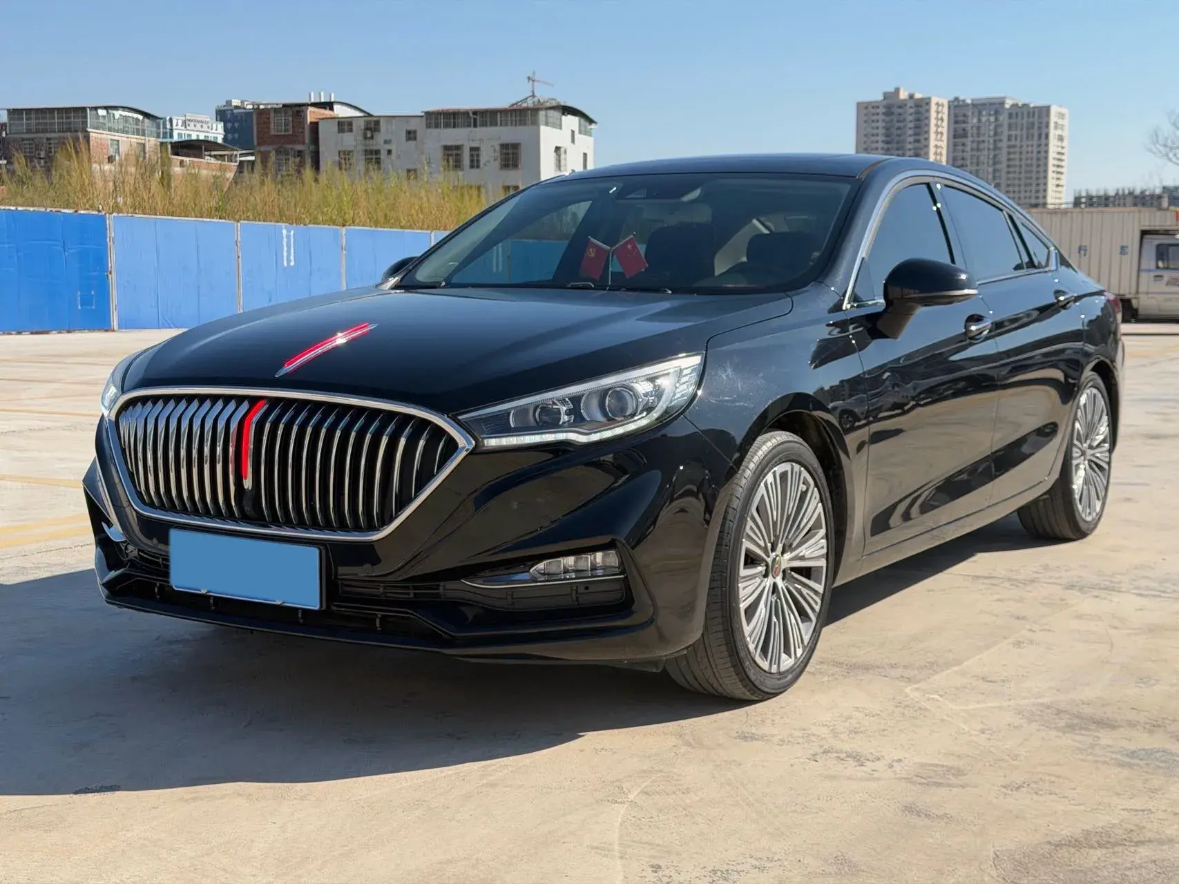 2020 HONGQI H5 view 1