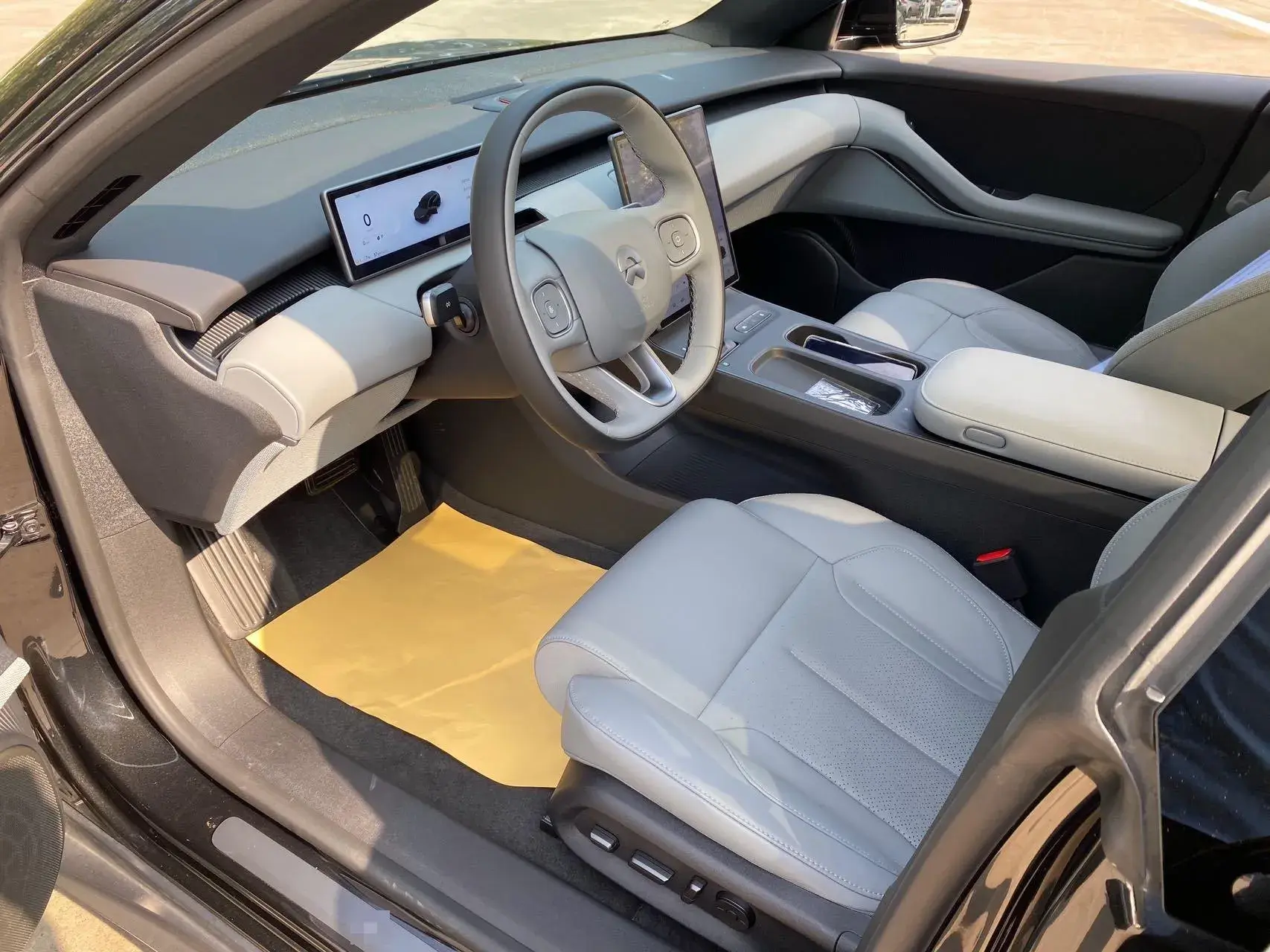 2024 NIO ET5T thumbnail 4