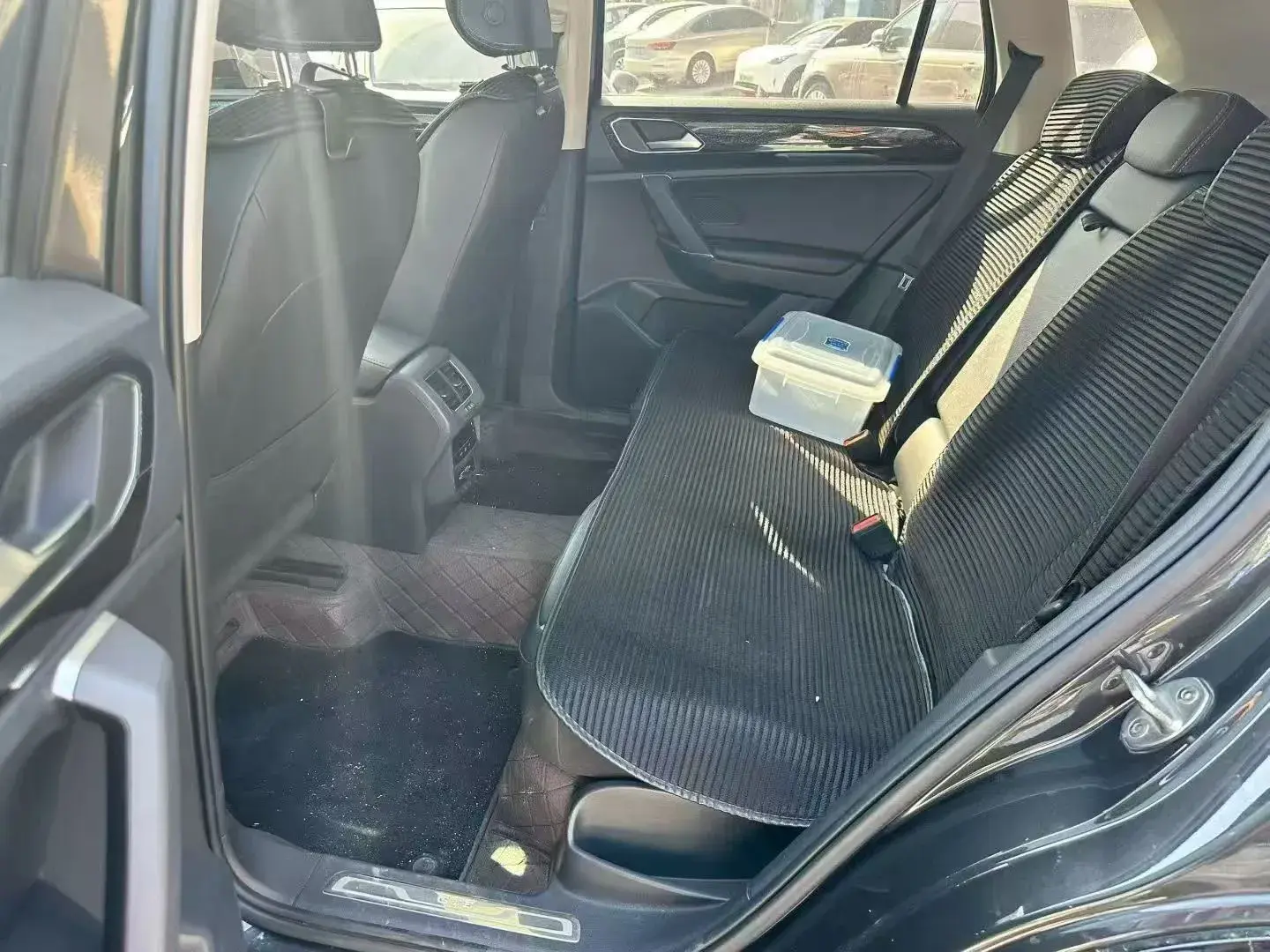 2020 VOLKSWAGEN TAYRON thumbnail 4