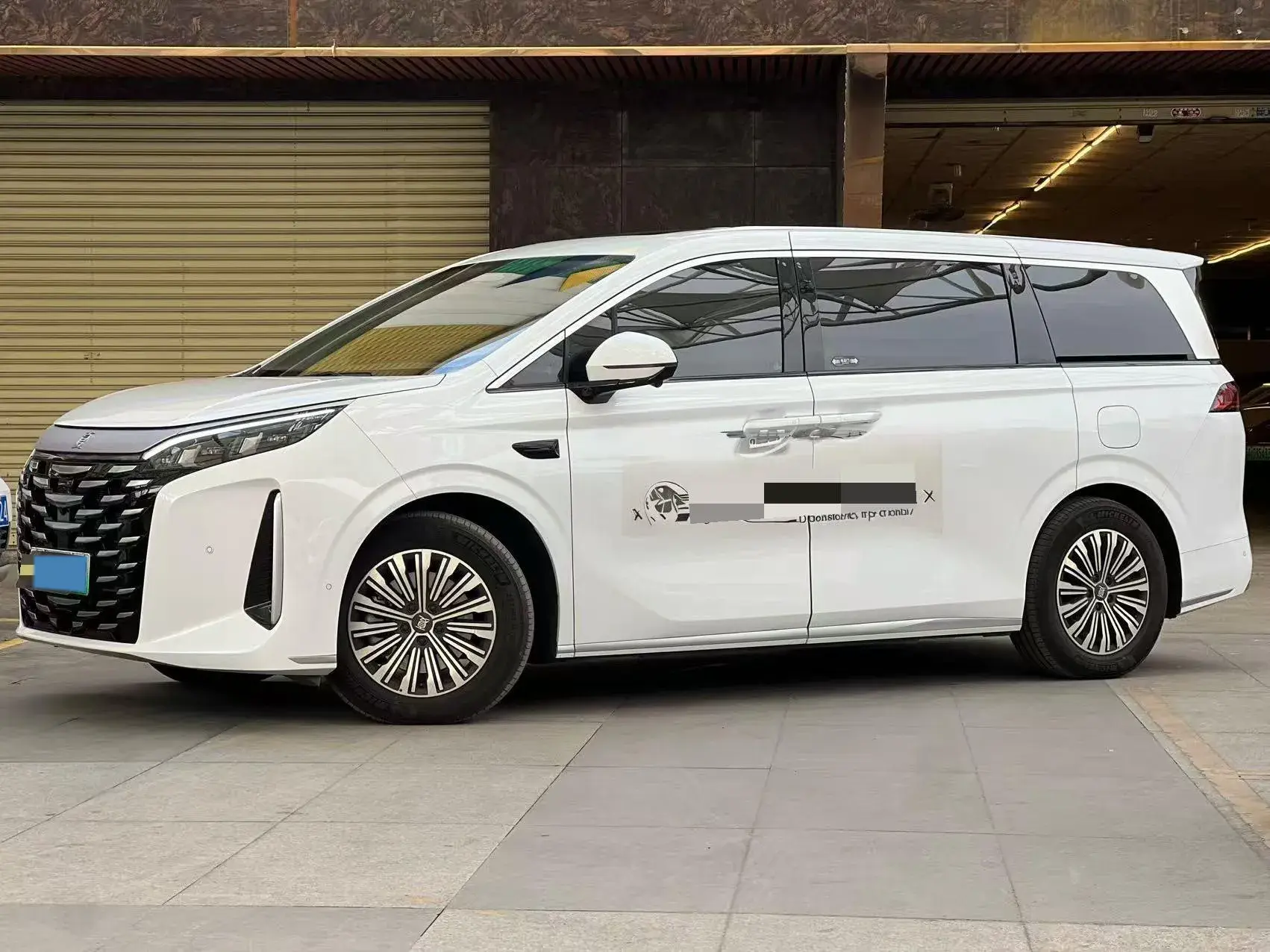 2025 BYD XIA view 1