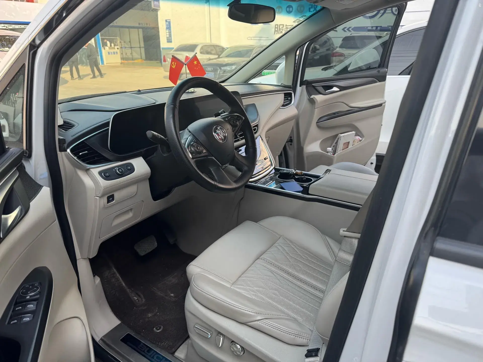 2021 BUICK GL8 thumbnail 4