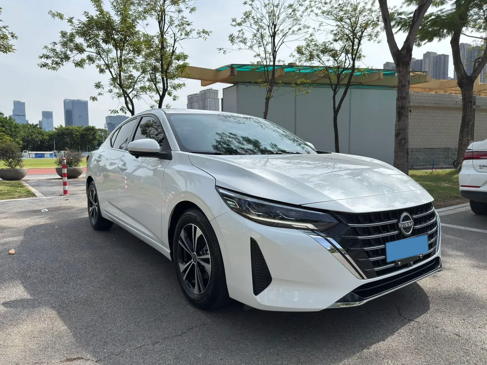 2023 NISSAN SYLPHY thumbnail 3